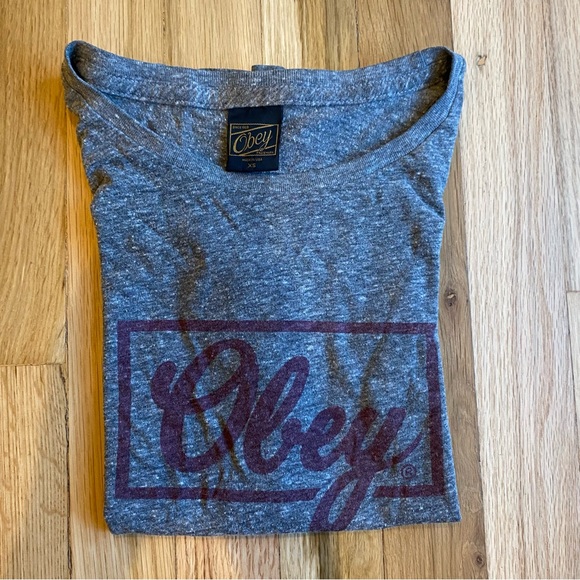 Obey t-shirt - Picture 5 of 5